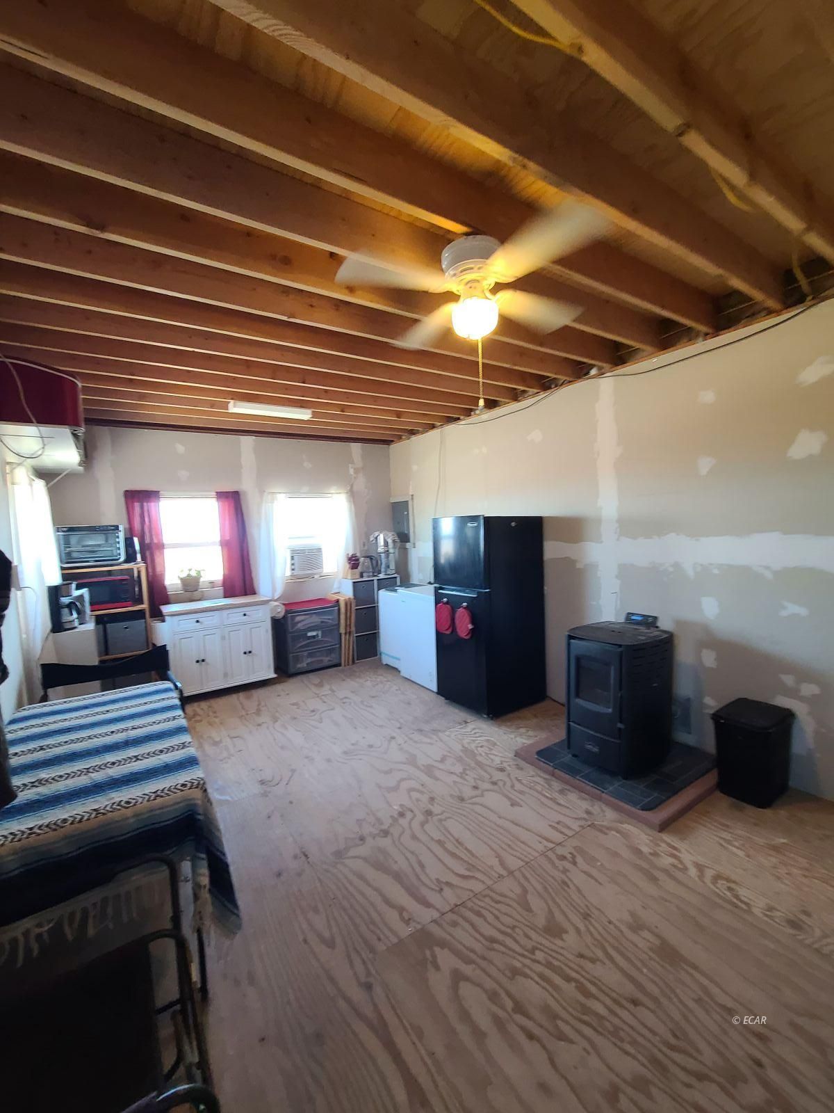 1055 Willow Corral Pass Road Property Photo 3
