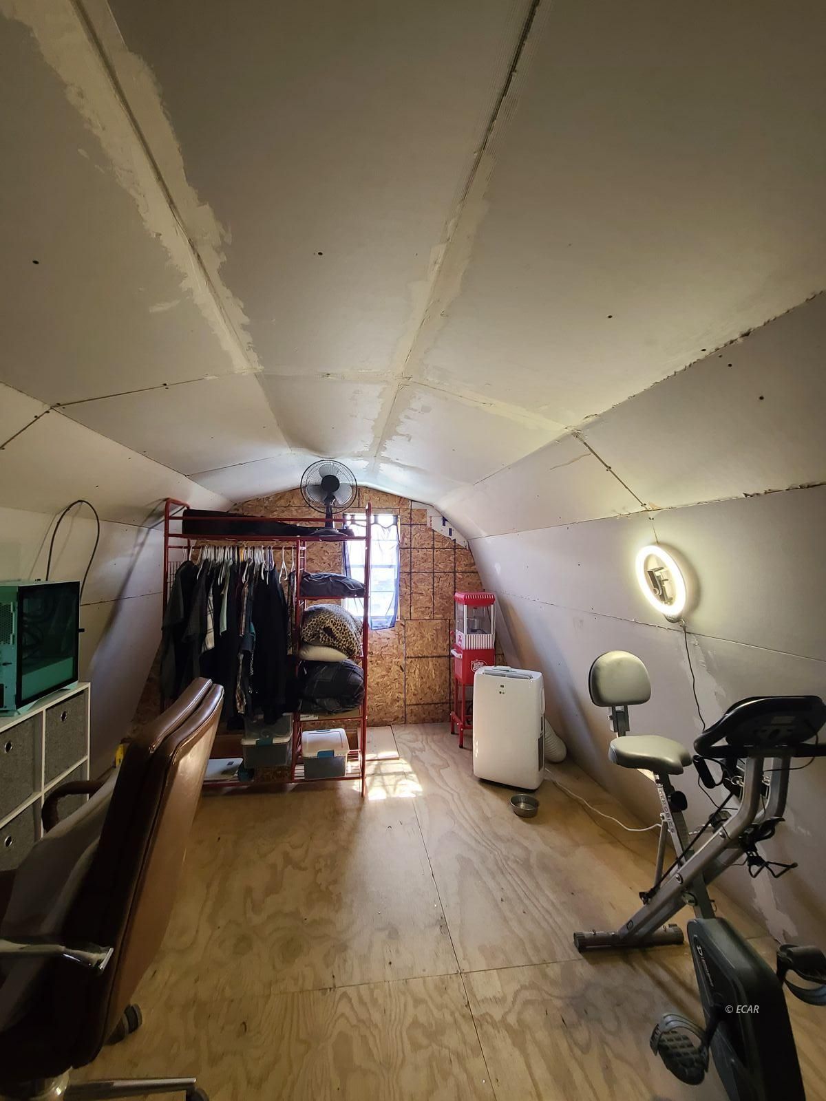 1055 Willow Corral Pass Road Property Photo 11