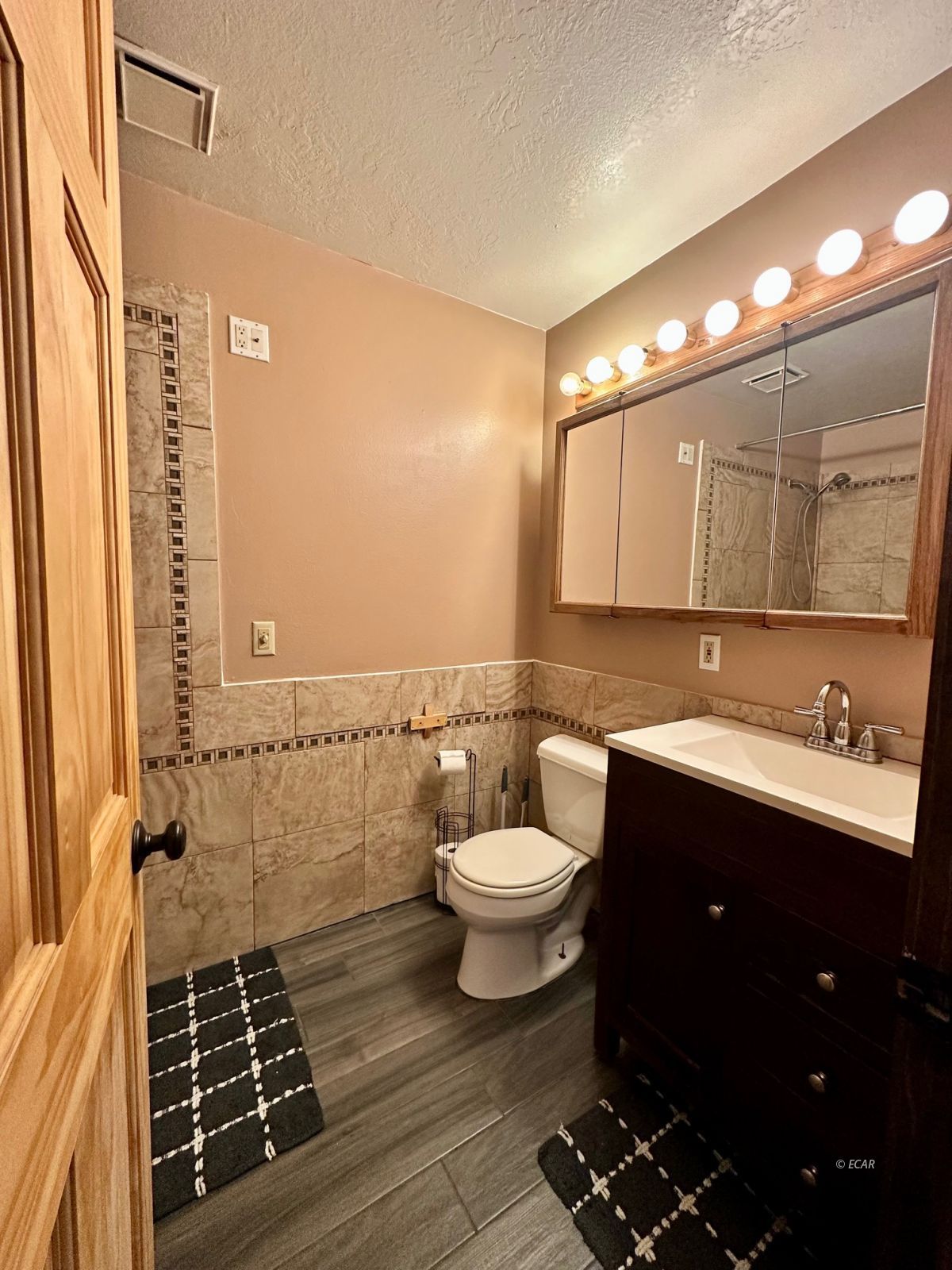 787 Wolcott Drive Property Photo 14