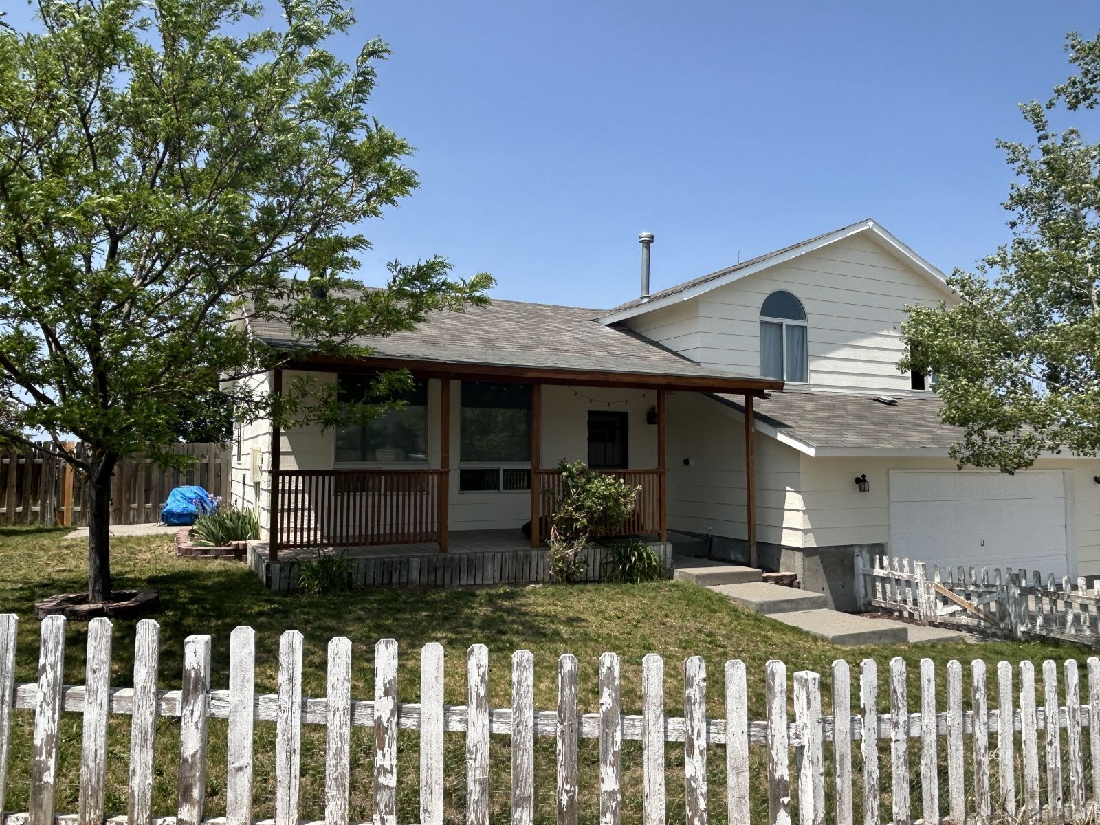 621 Palace Parkway Property Photo 4
