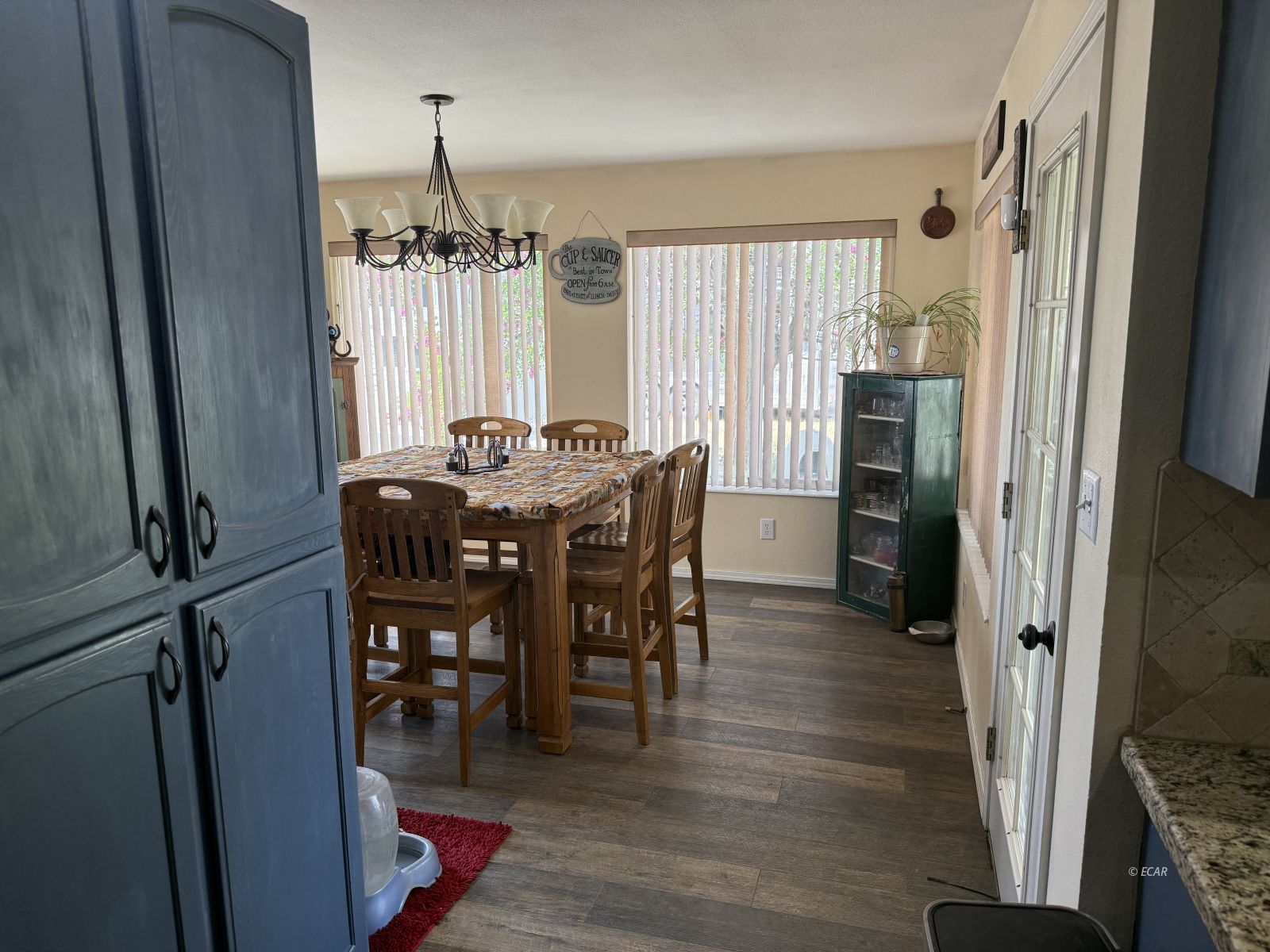 4920 Reinhart Lane Property Photo 11