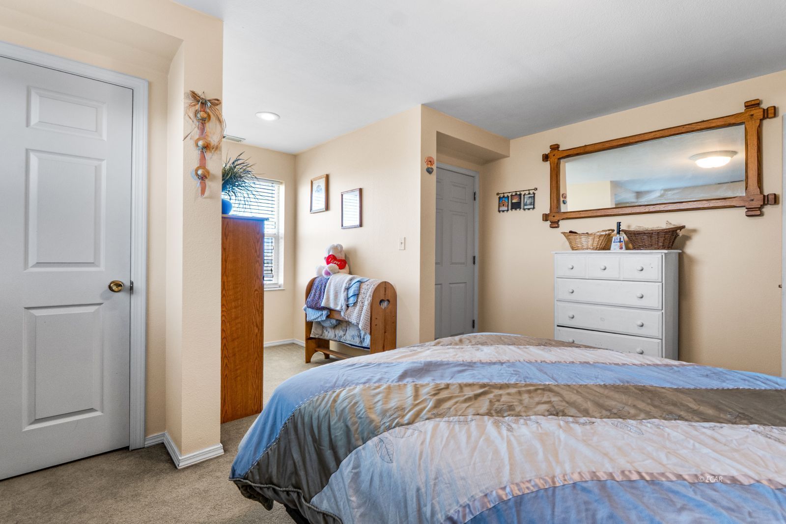 4920 Reinhart Lane Property Photo 12