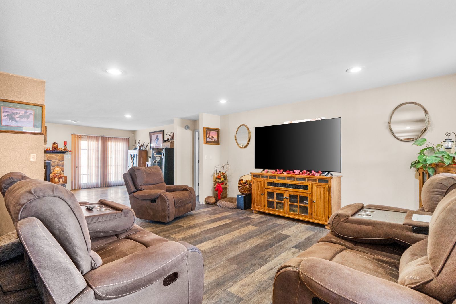 4920 Reinhart Lane Property Photo 27