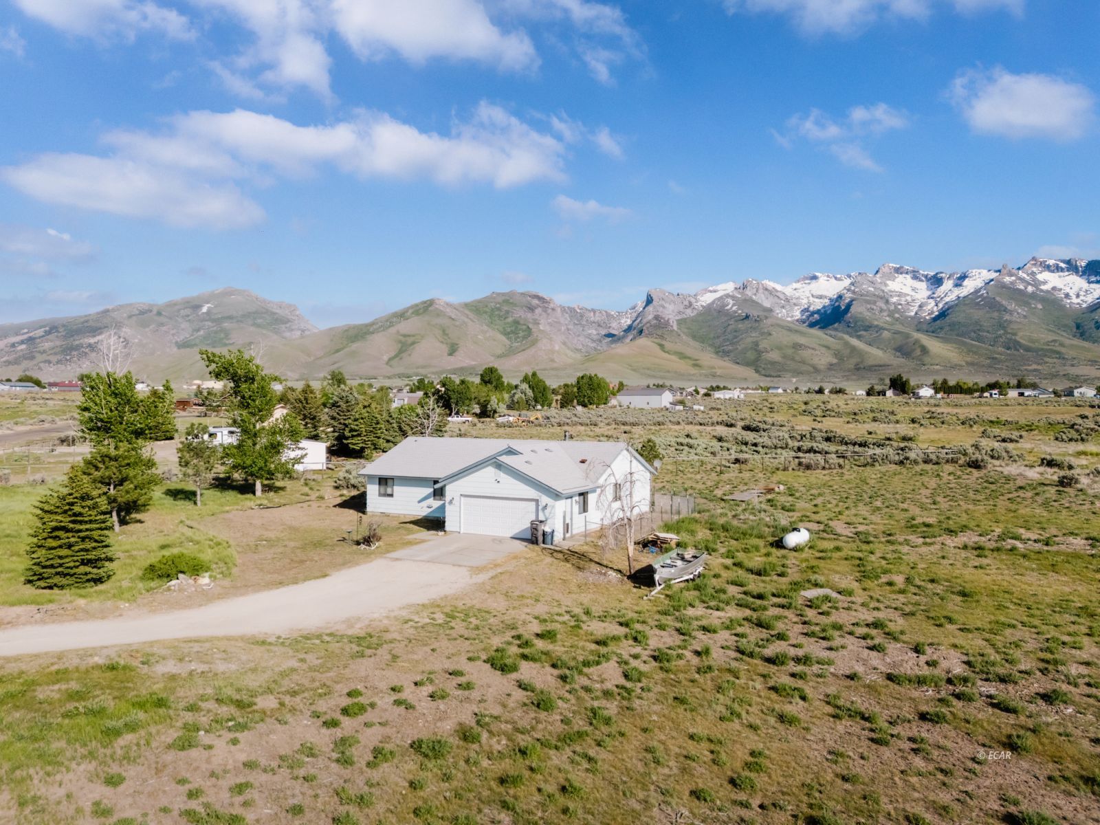 848 Pemberton Drive Property Photo 4