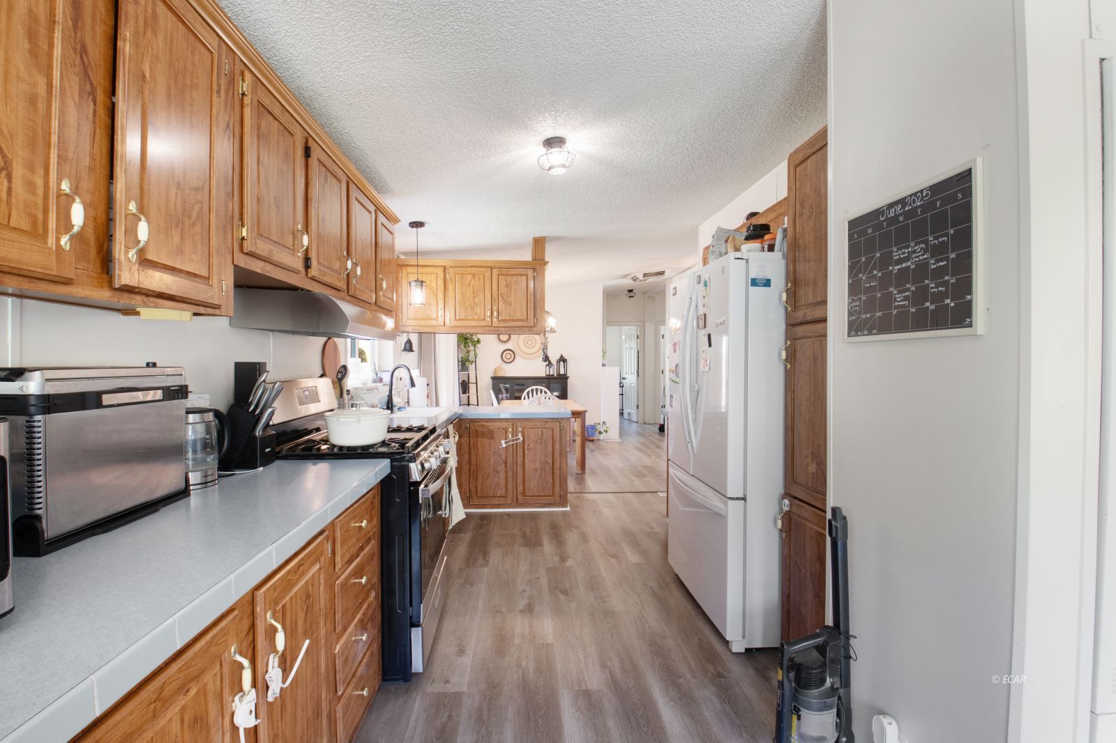 631 Spring Valley Parkway Property Photo 4