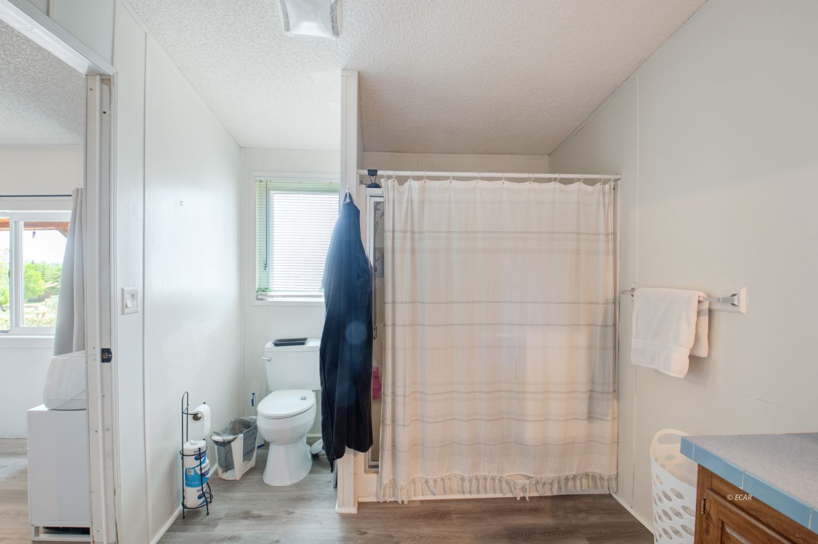 631 Spring Valley Parkway Property Photo 10
