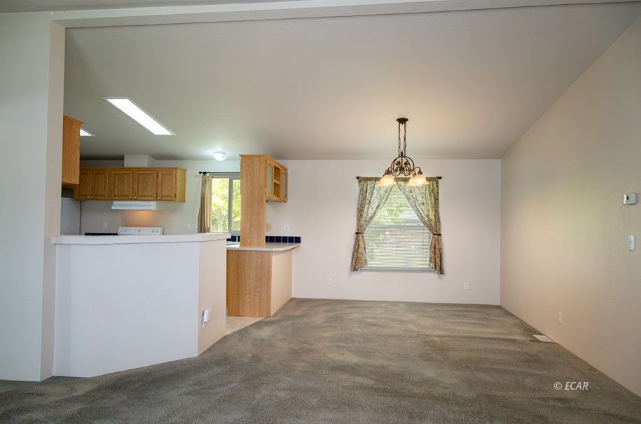 530 S Shoshone Avenue Property Photo 6