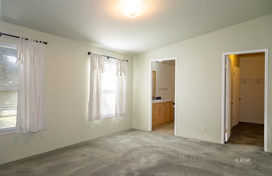 530 S Shoshone Avenue Property Photo 9