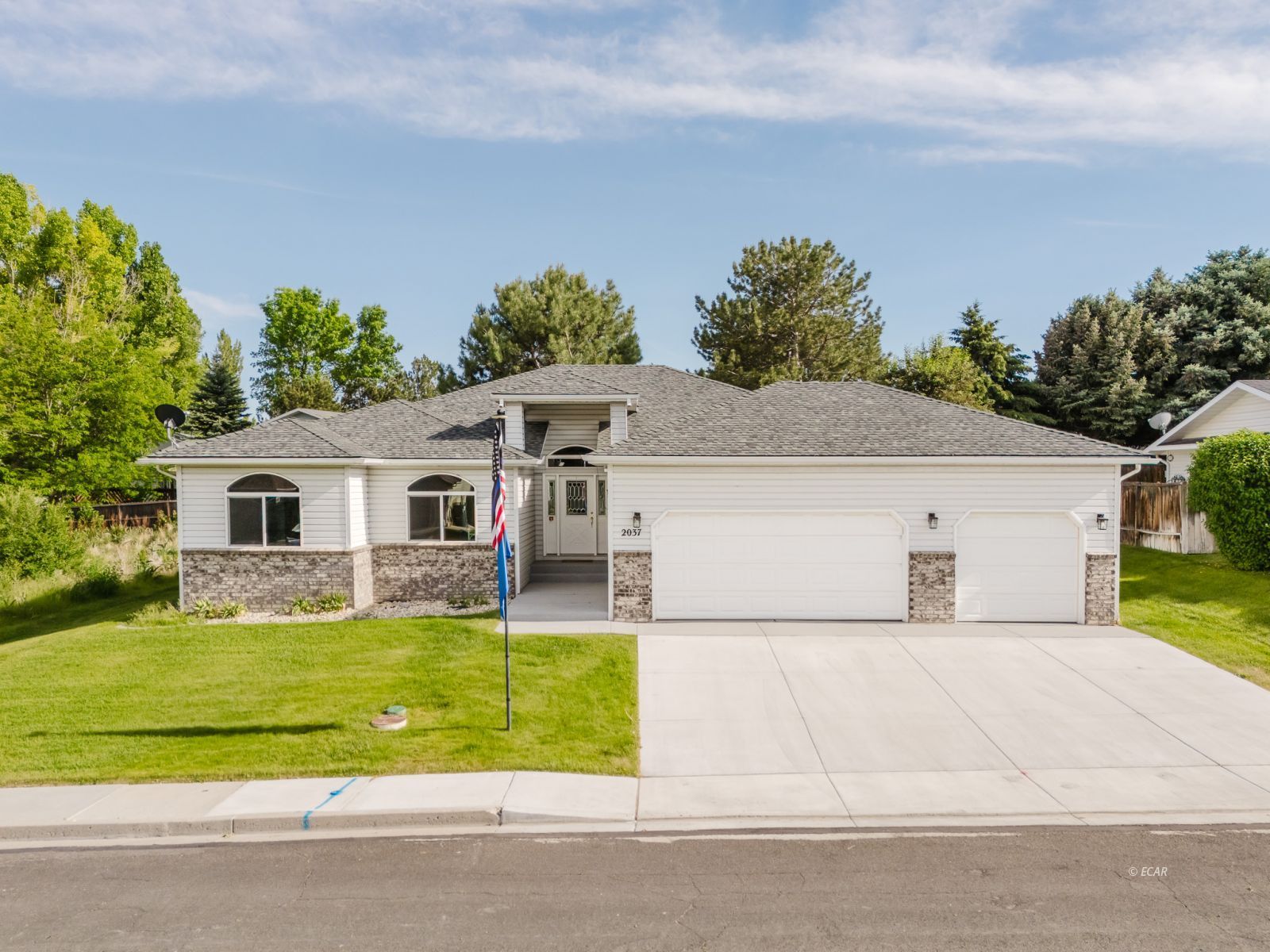 2037 Ruby View Drive Property Photo