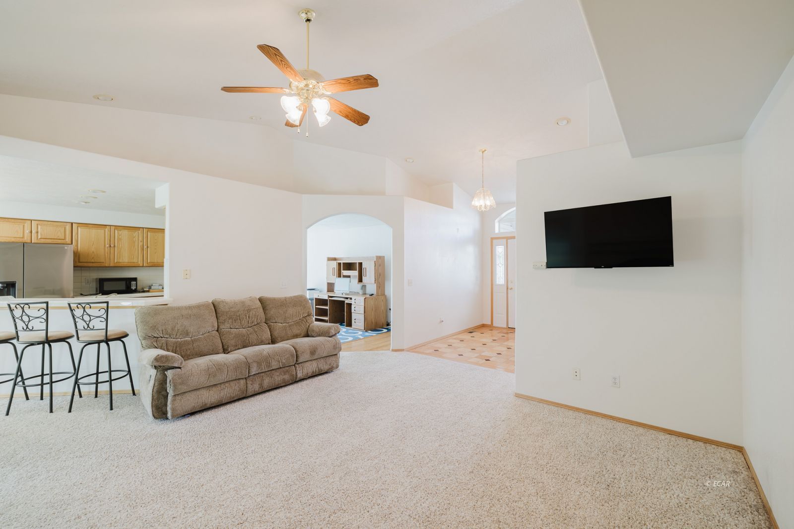2037 Ruby View Drive Property Photo 6