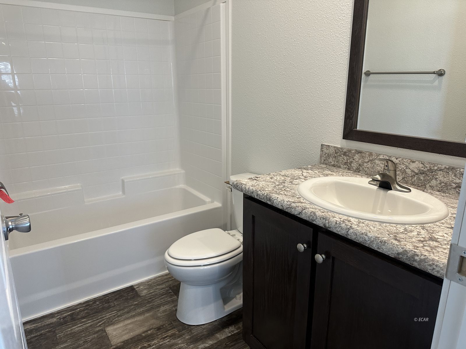 335 Trescartes Avenue Property Photo 15