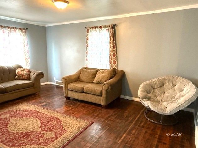 772 Elm Street Property Photo 3