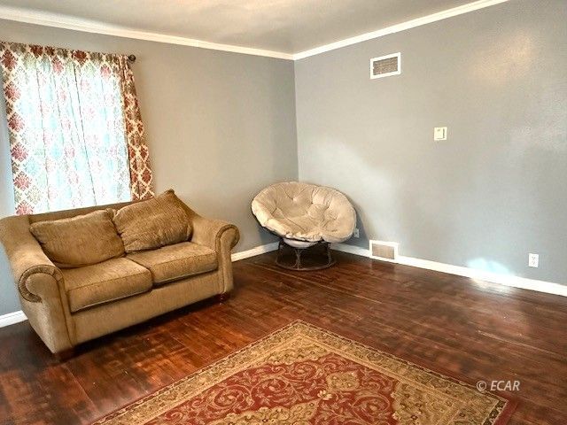 772 Elm Street Property Photo 5