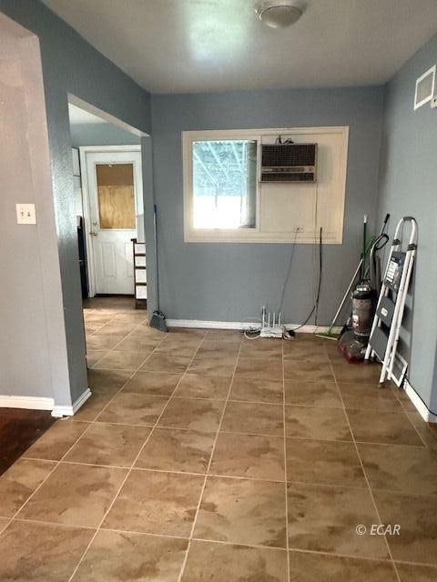 772 Elm Street Property Photo 8