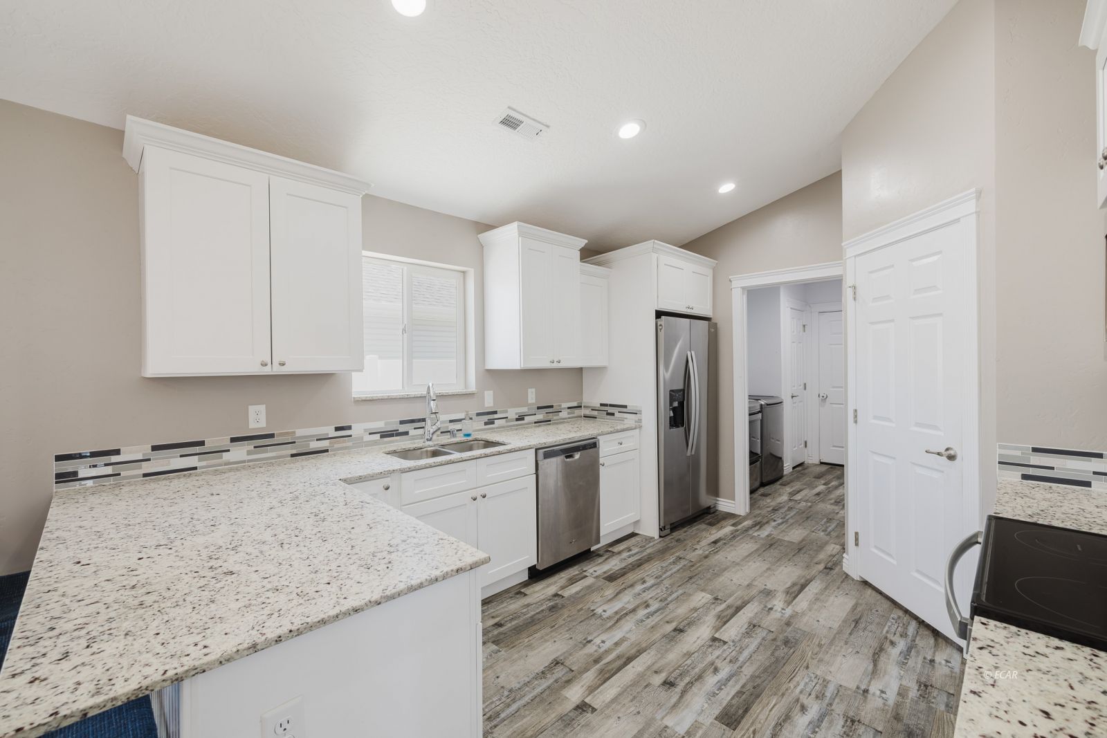 1736 Village Parkway Property Photo 16