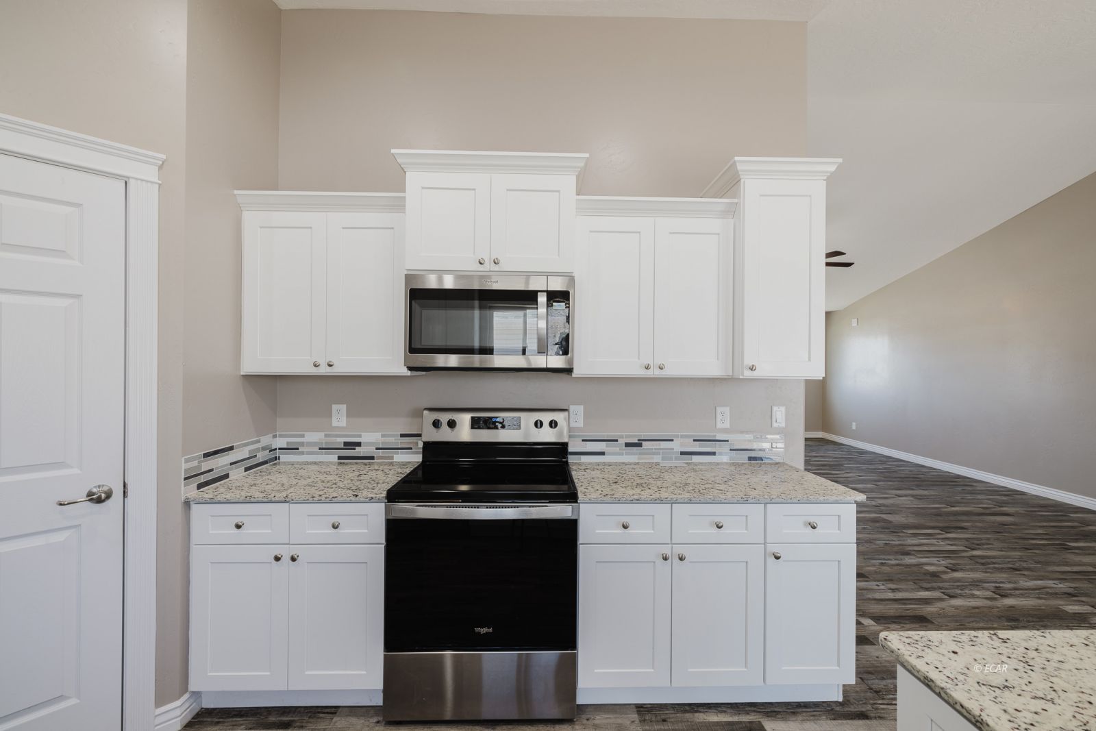 1736 Village Parkway Property Photo 21