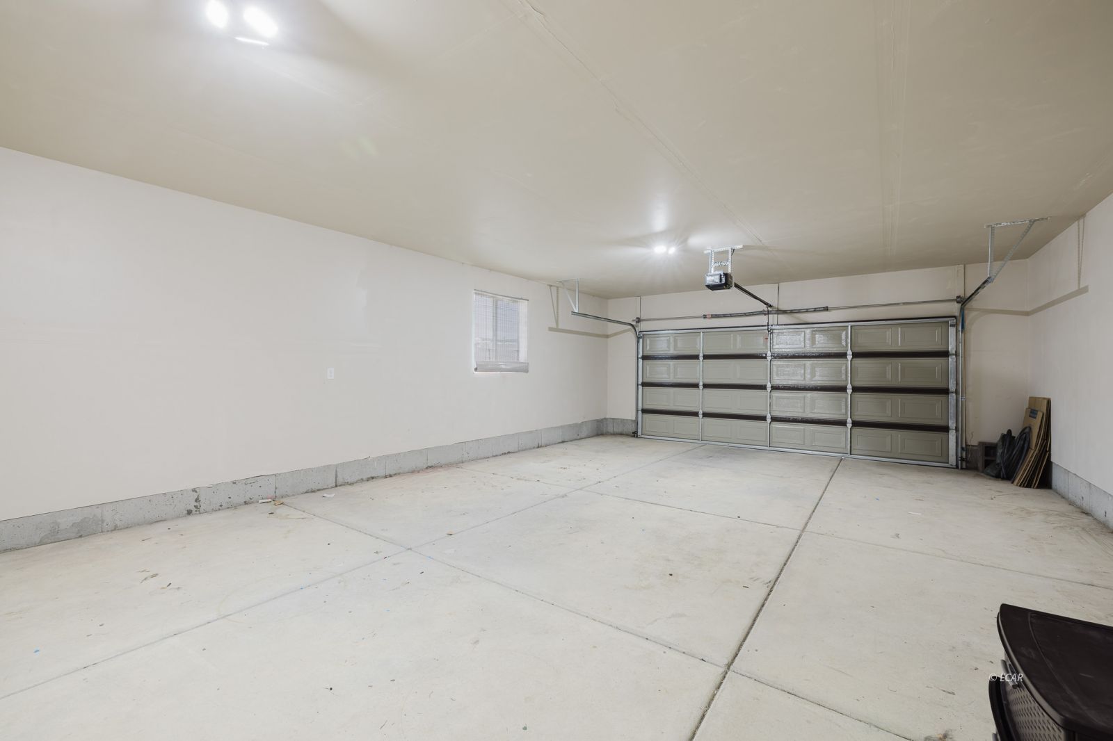 1736 Village Parkway Property Photo 37