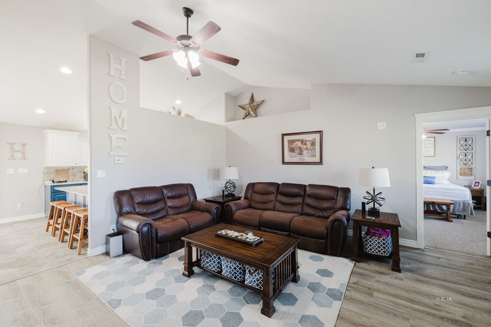 228 Edgebrook Drive Property Photo 4