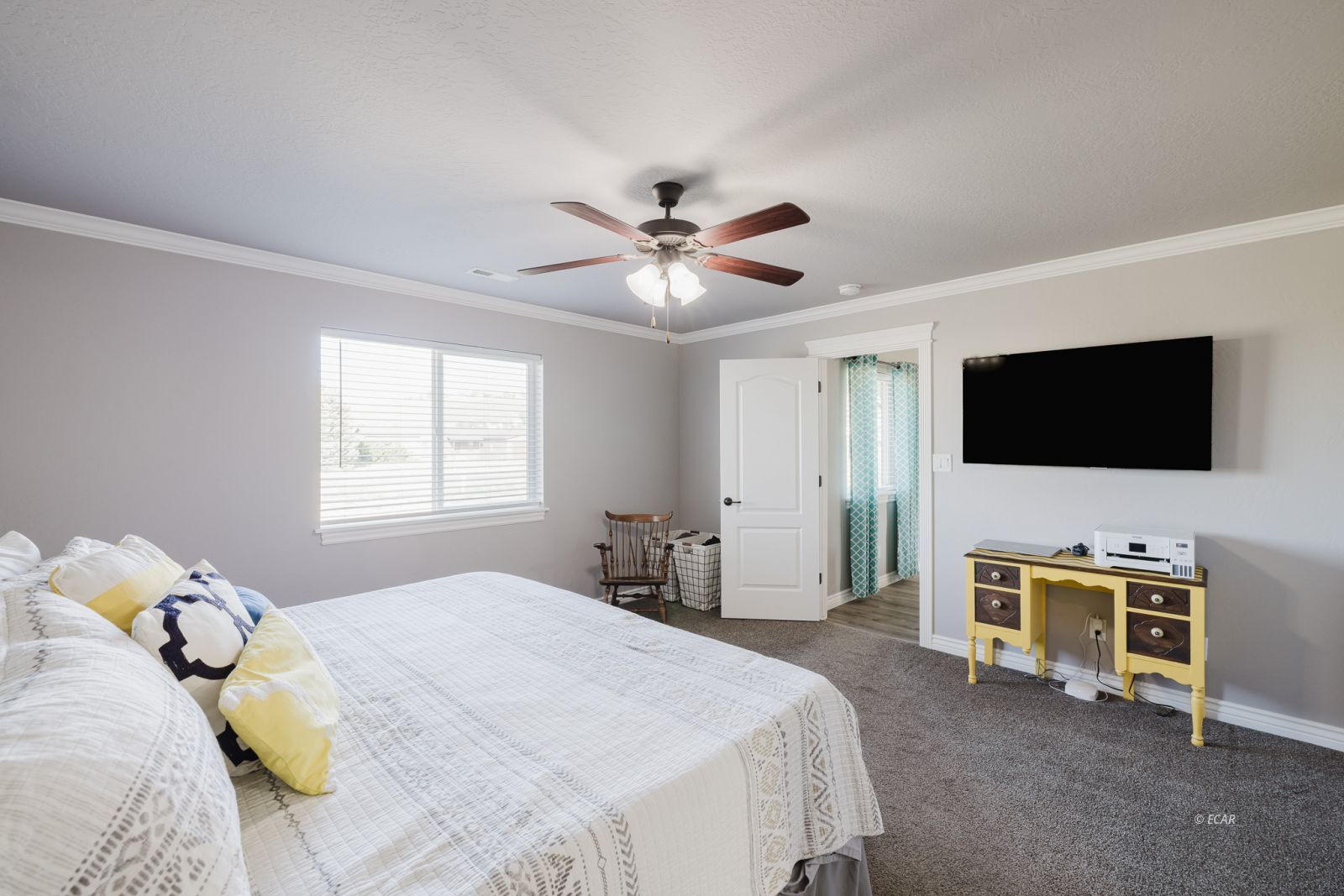 228 Edgebrook Drive Property Photo 19