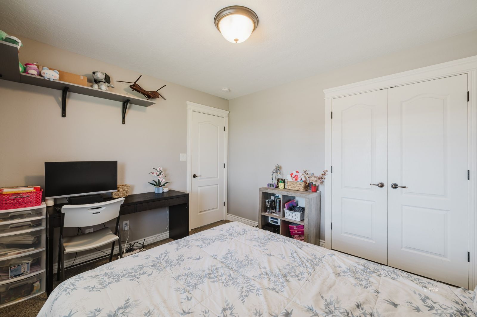 228 Edgebrook Drive Property Photo 33