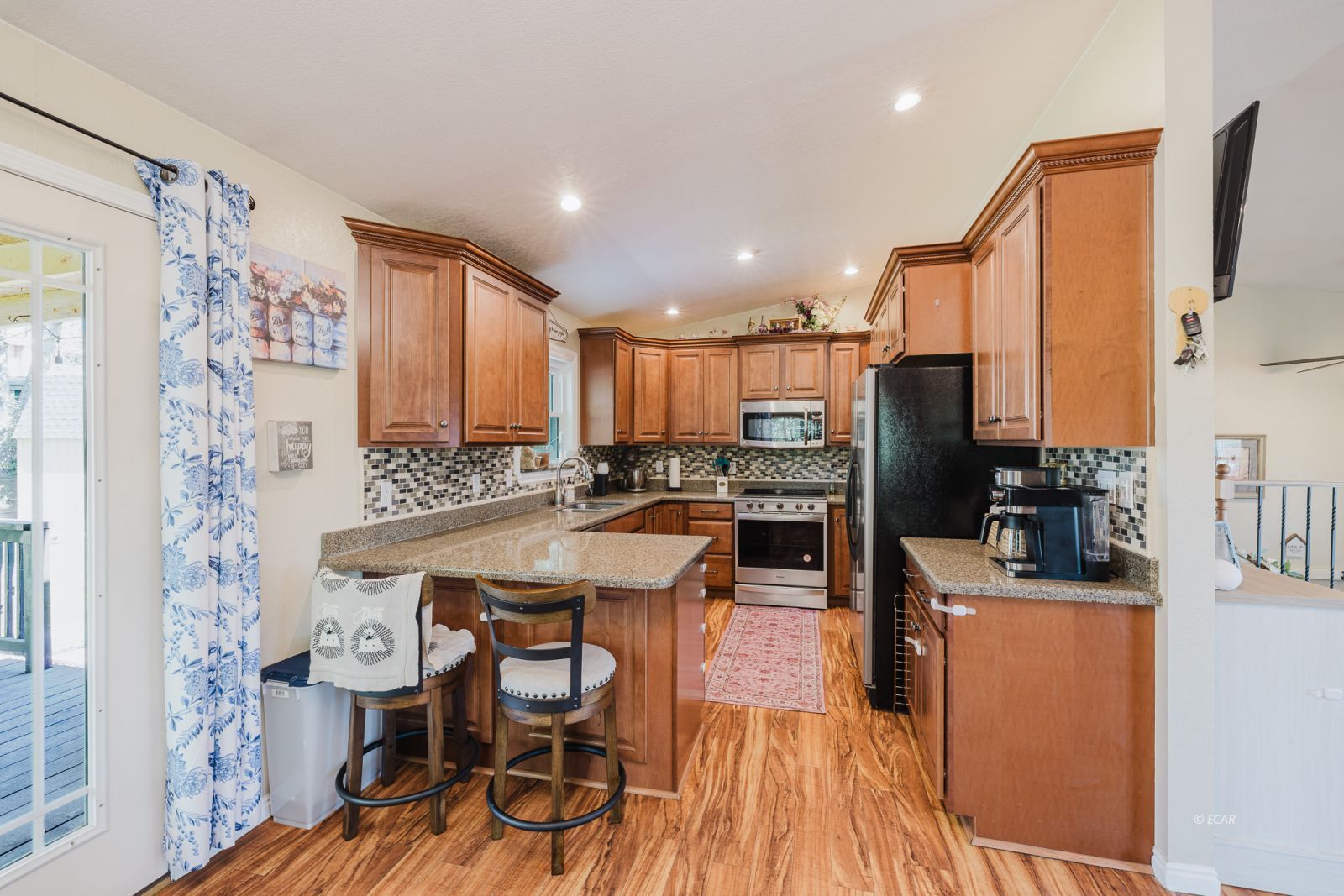 355 Skyline Drive Property Photo 13