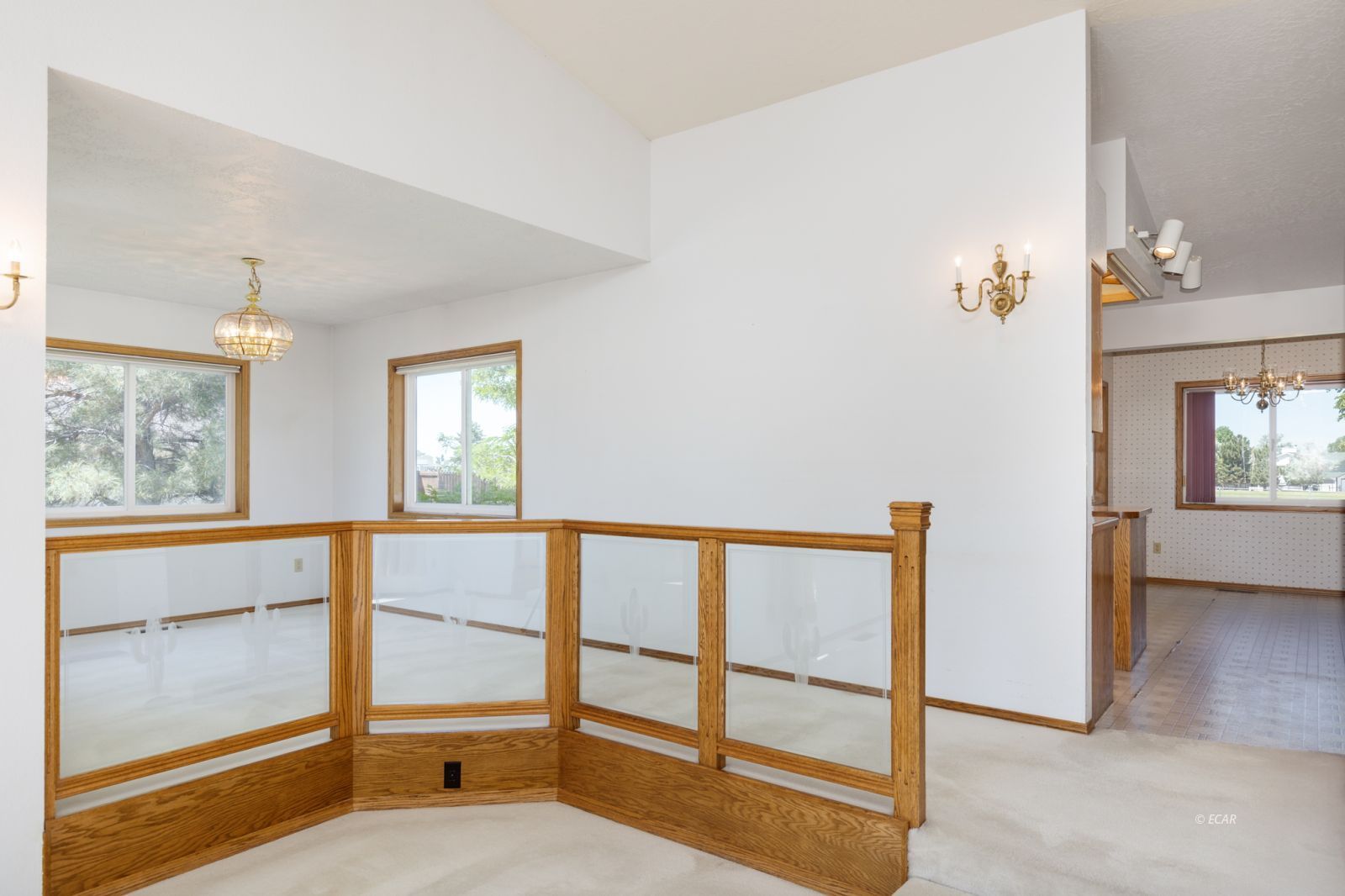 395 Edgebrook Drive Property Photo 12