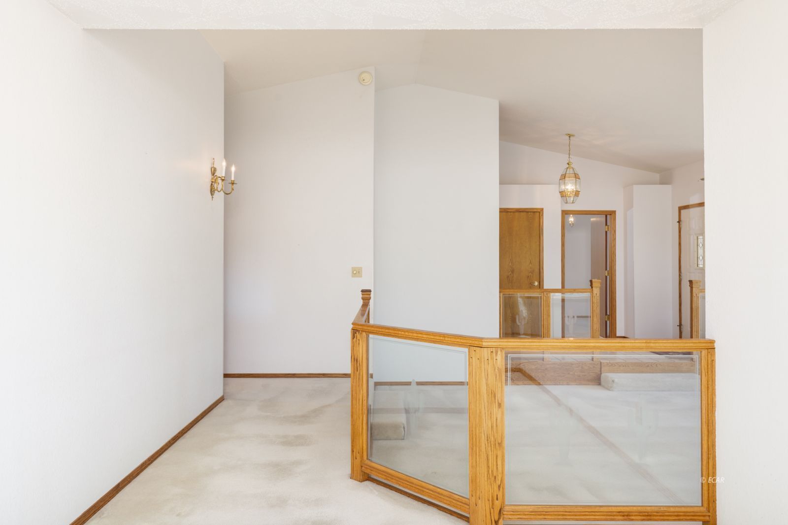 395 Edgebrook Drive Property Photo 14