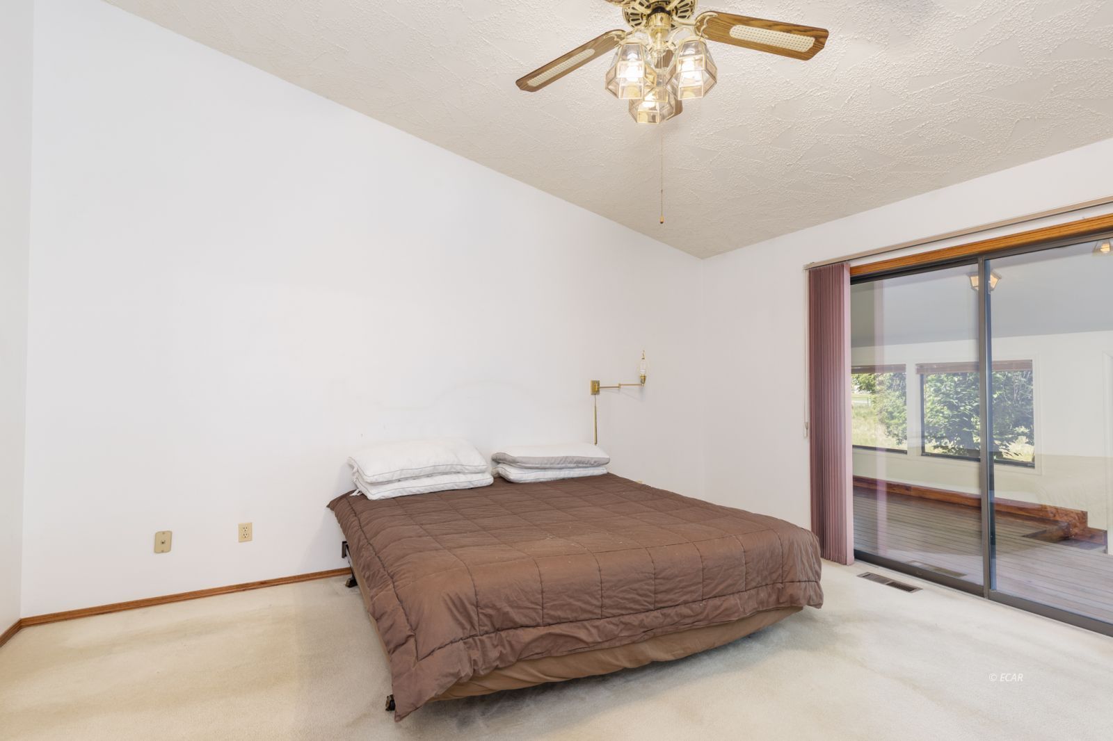 395 Edgebrook Drive Property Photo 26