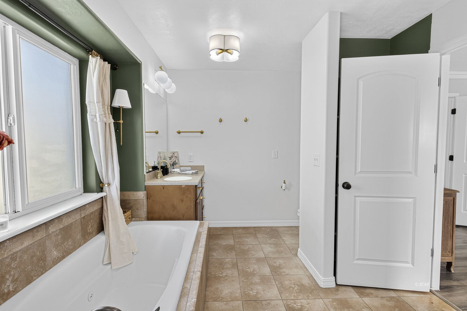 654 Cortney Drive Property Photo 20