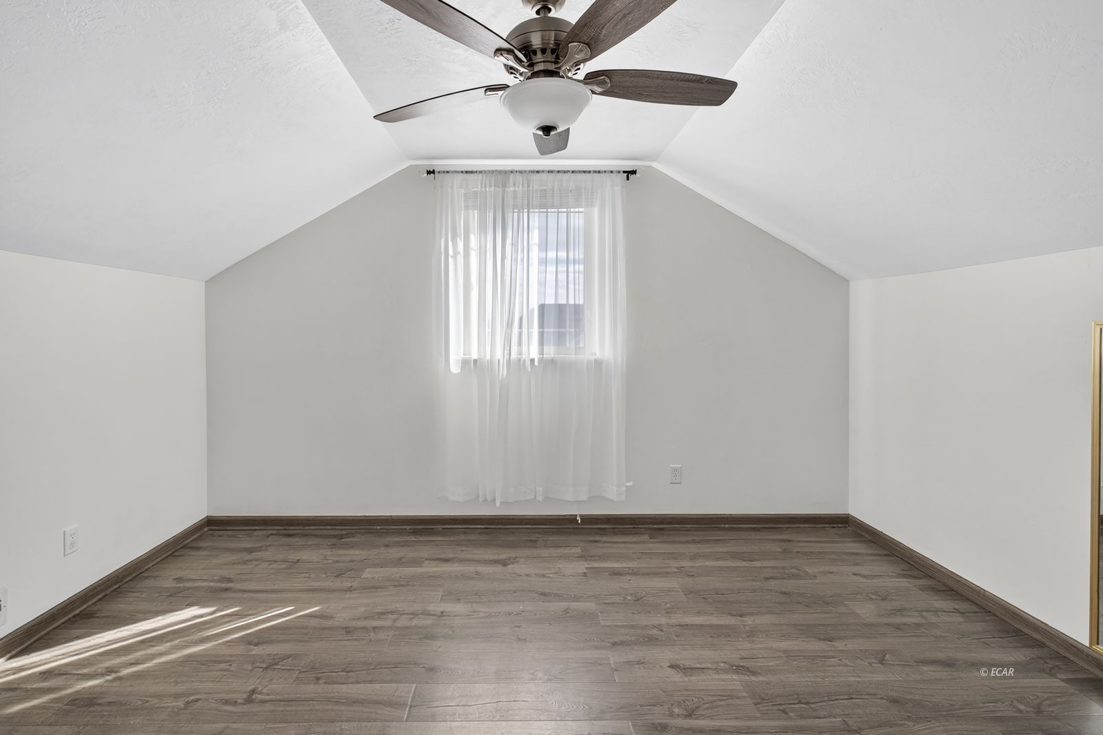 654 Cortney Drive Property Photo 27