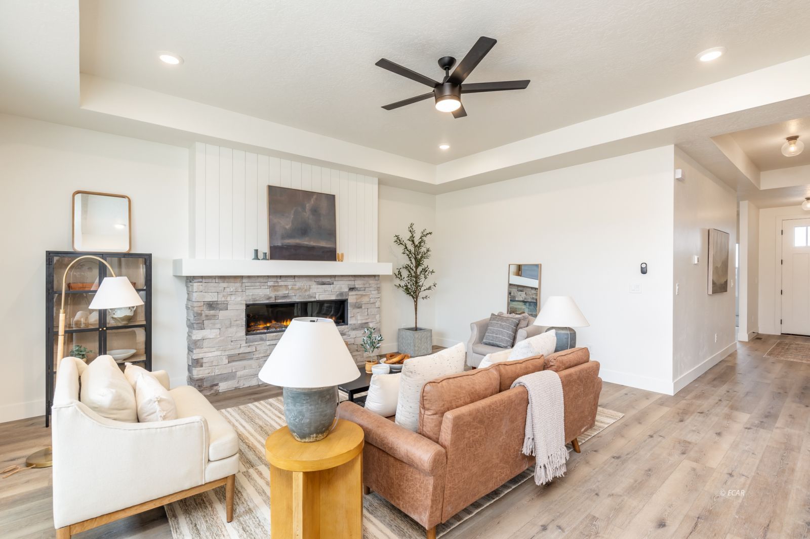 2943 Eleanor Court Property Photo 9