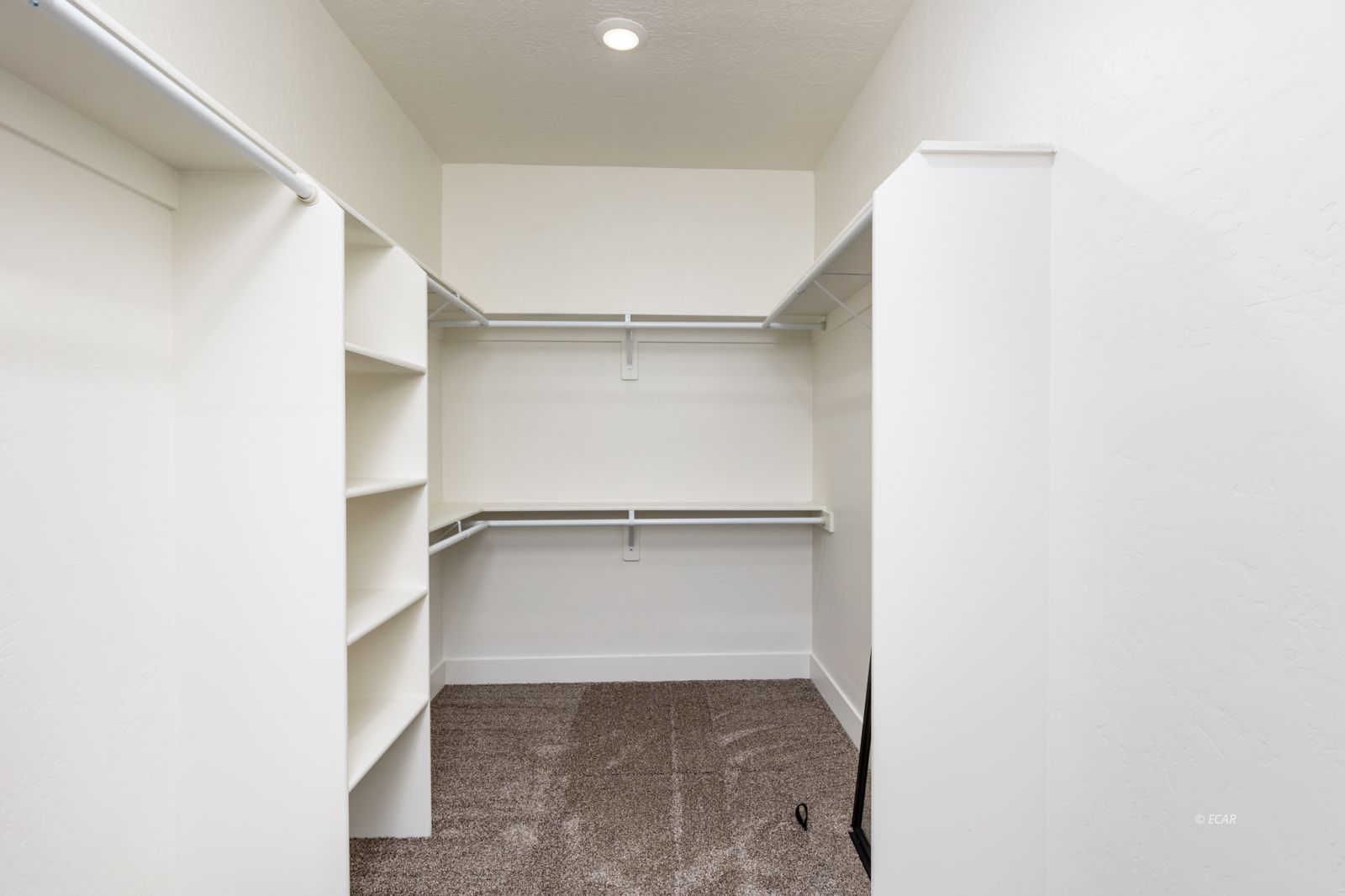 2943 Eleanor Court Property Photo 23