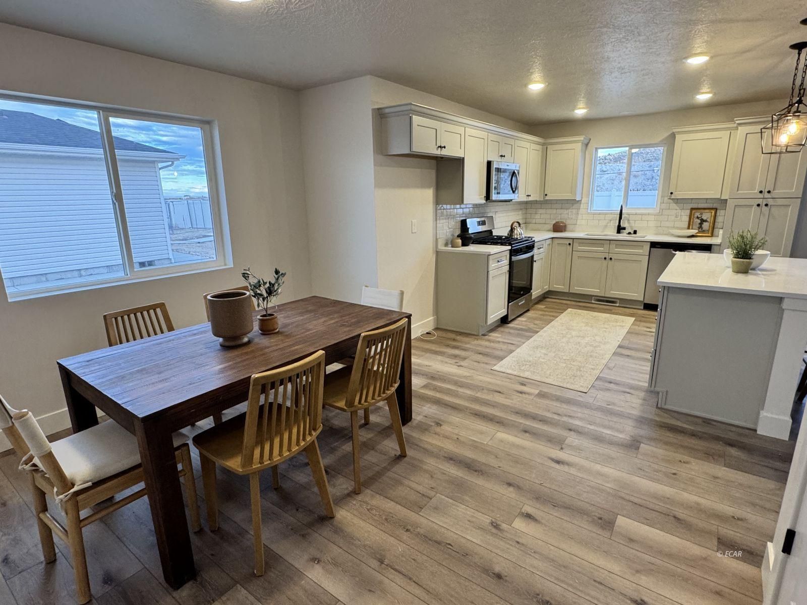 2939 Eleanor Court Property Photo 8