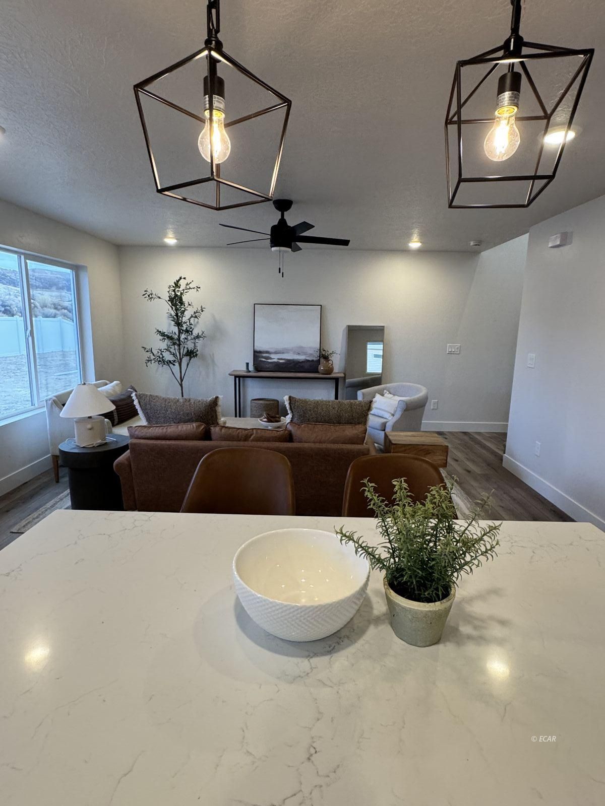 2939 Eleanor Court Property Photo 9