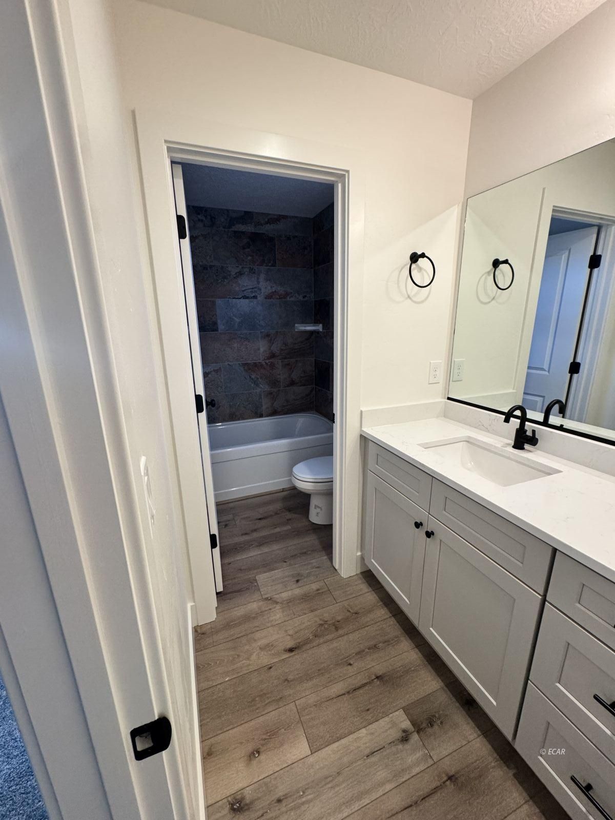 2939 Eleanor Court Property Photo 14