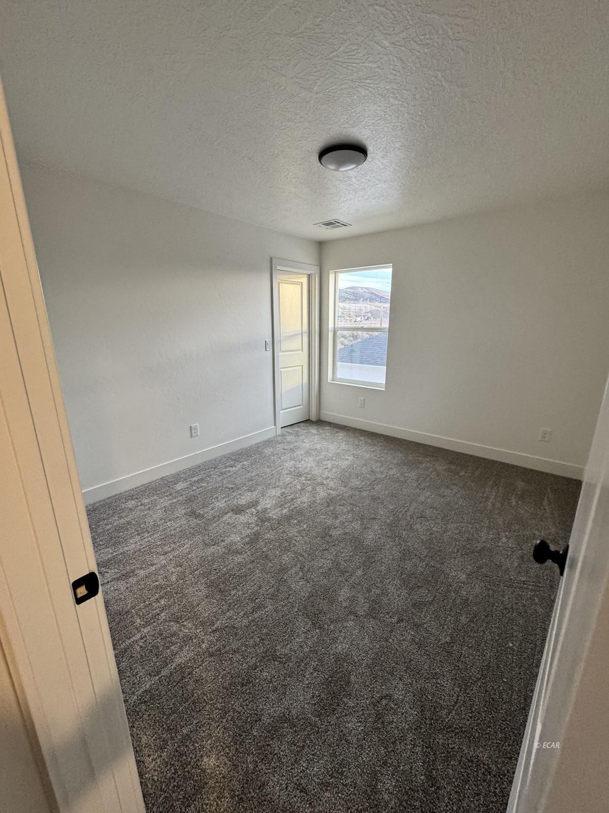 2939 Eleanor Court Property Photo 21