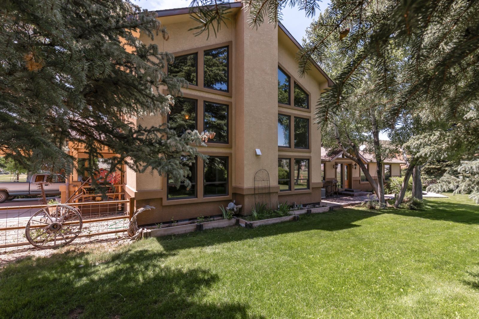 1510 W Lower South Fork Road Property Photo 1