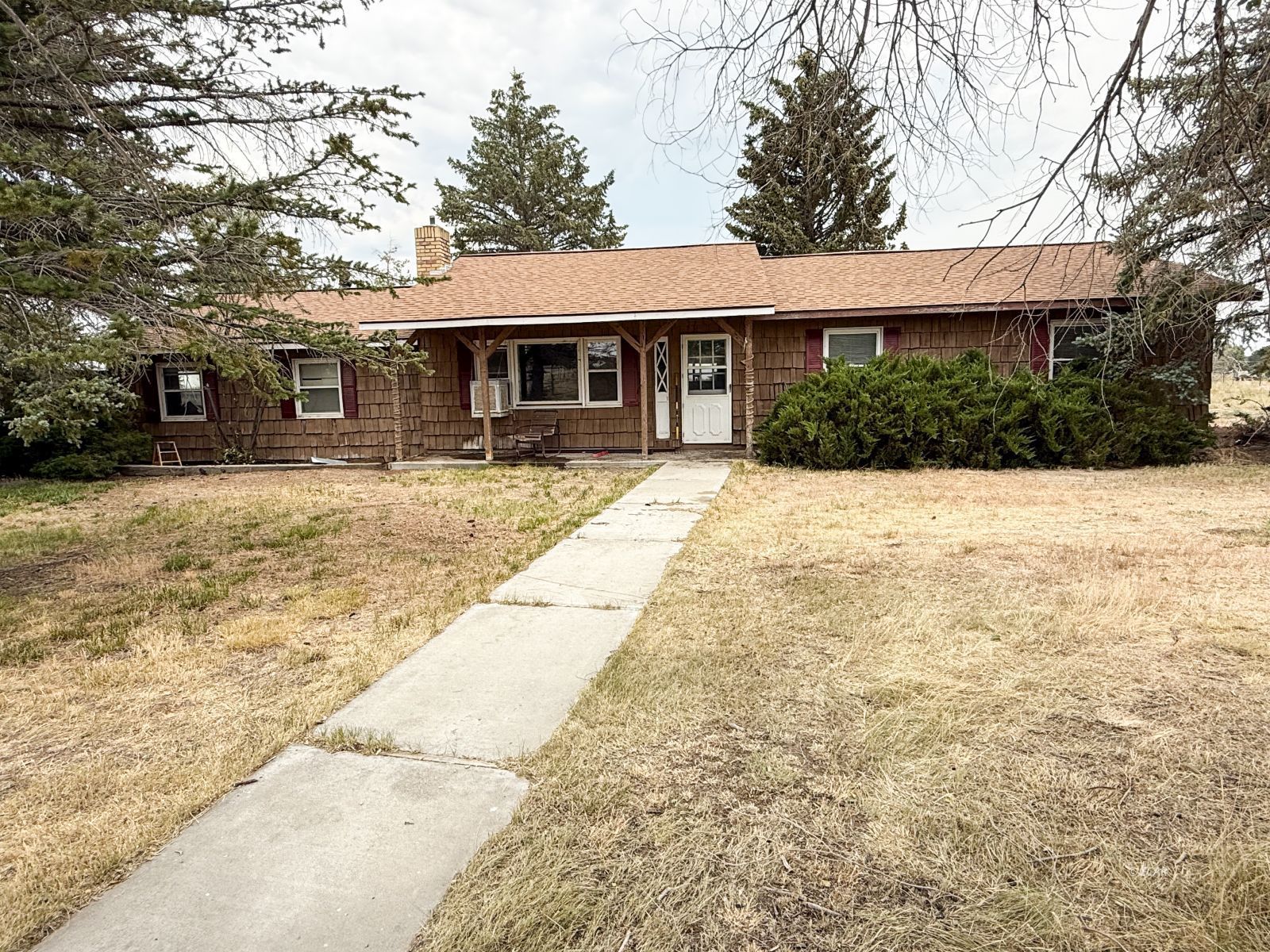 845 Ashburn Drive Property Photo 1