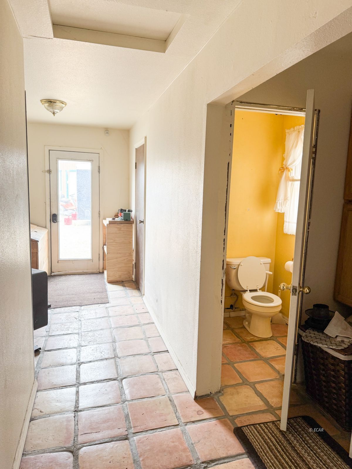 845 Ashburn Drive Property Photo 8