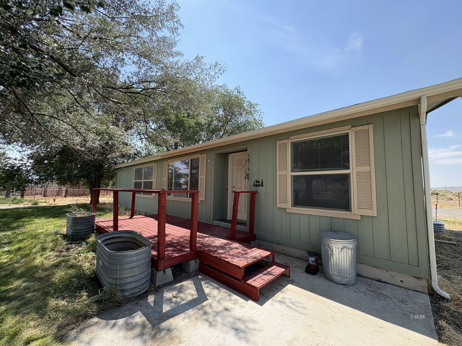 6825 W Rose Creek Road Property Photo 2