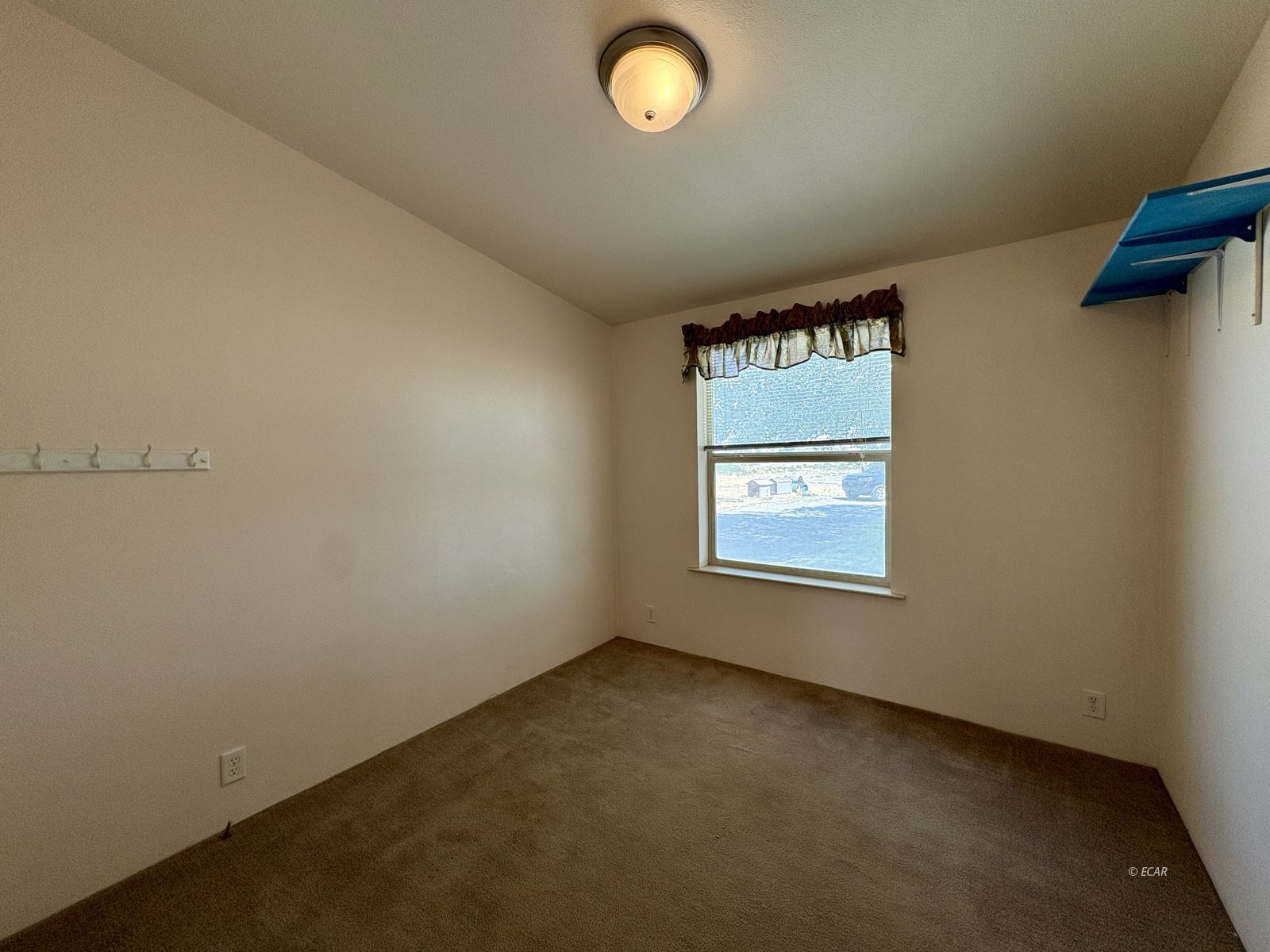 6825 W Rose Creek Road Property Photo 7