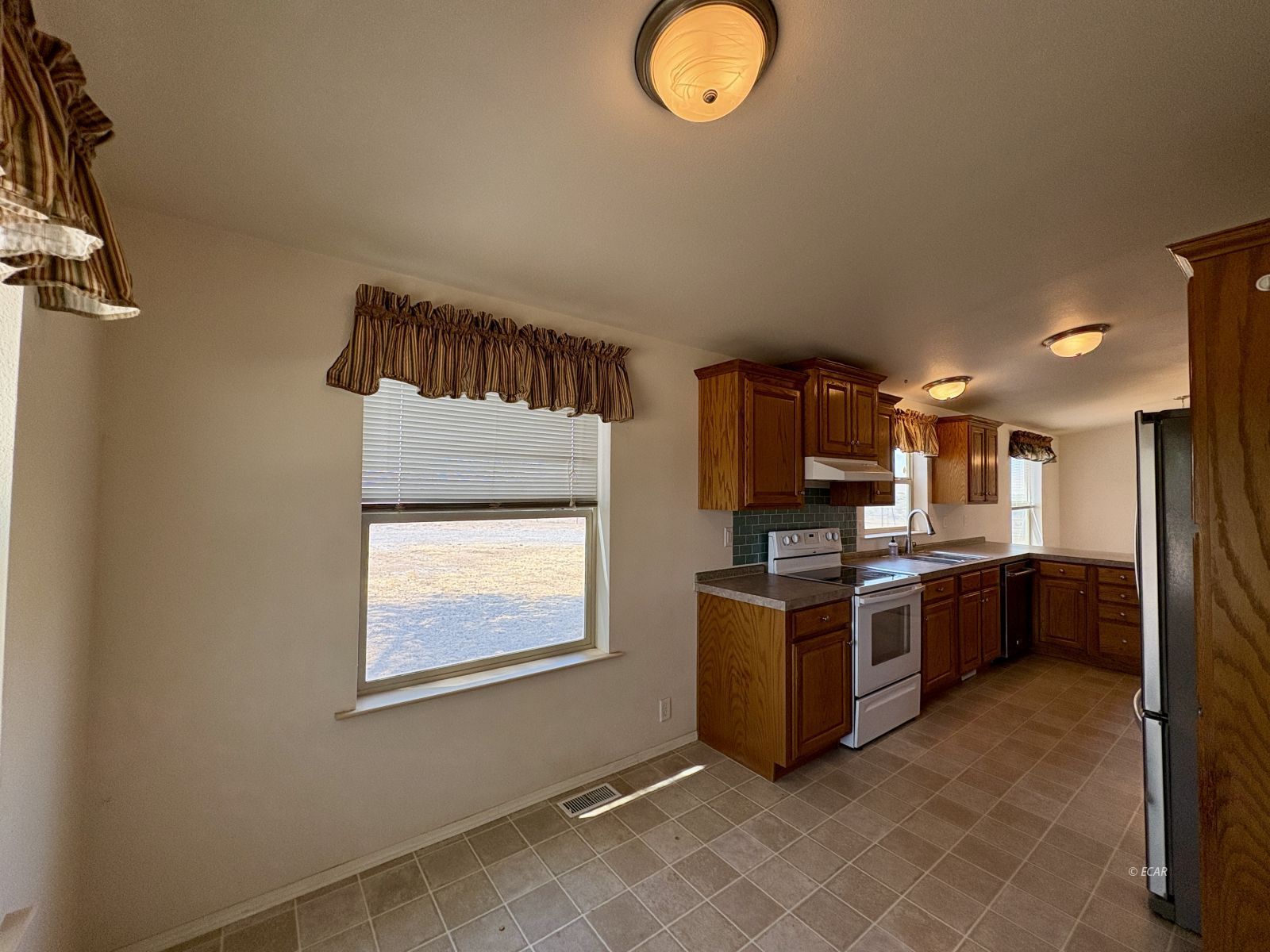 6825 W Rose Creek Road Property Photo 15