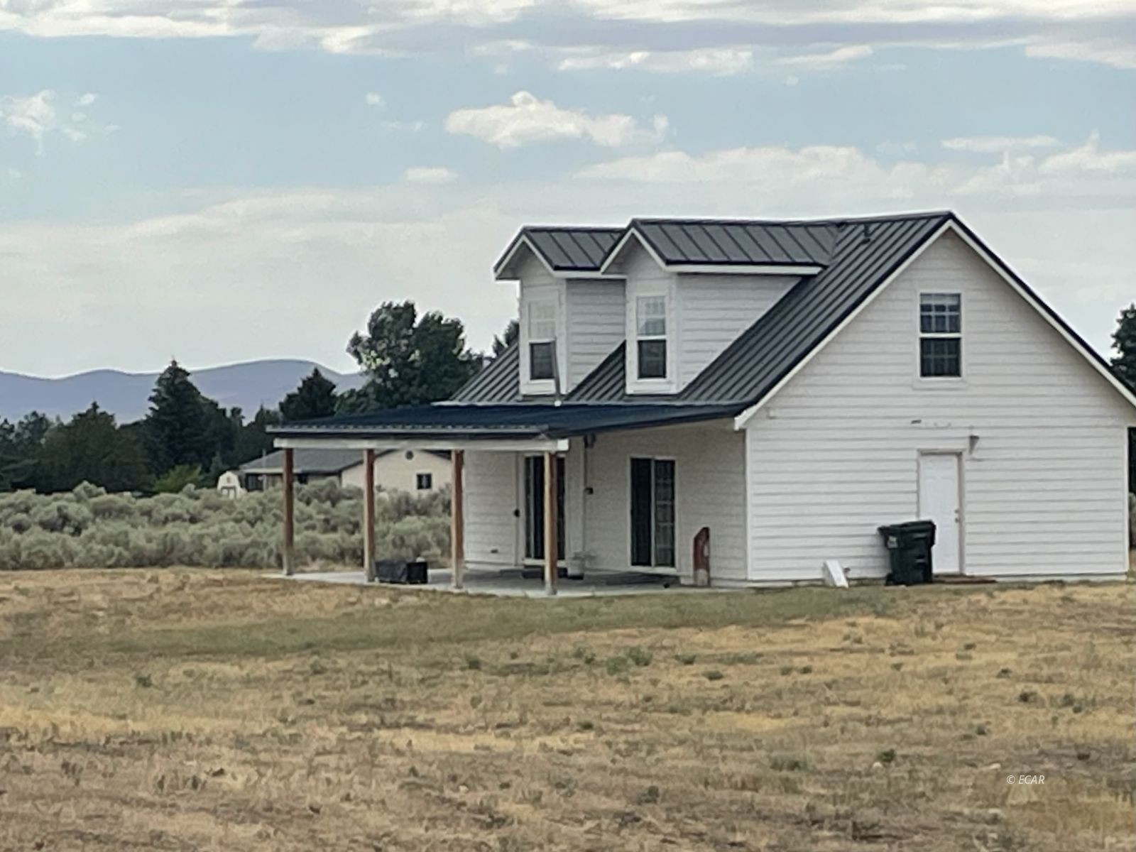 899 Eastlake Drive Property Photo 1