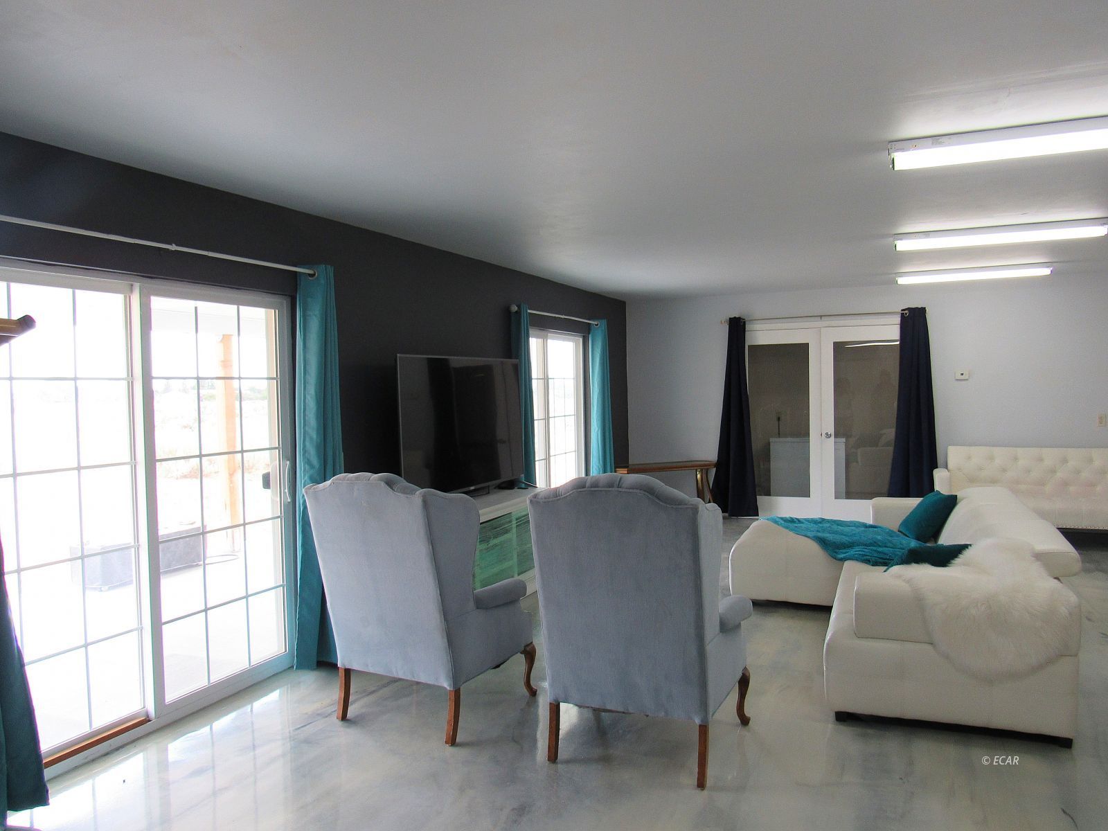 899 Eastlake Drive Property Photo 3