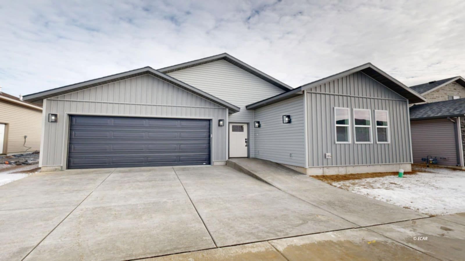 2628 Platinum Drive Property Photo 1