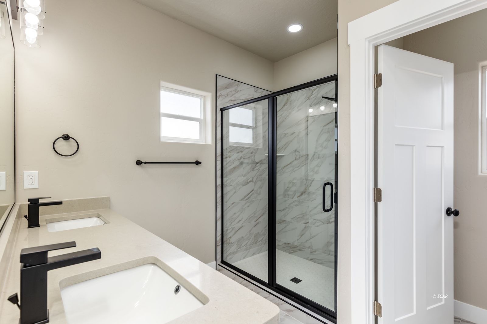 2628 Platinum Drive Property Photo 7