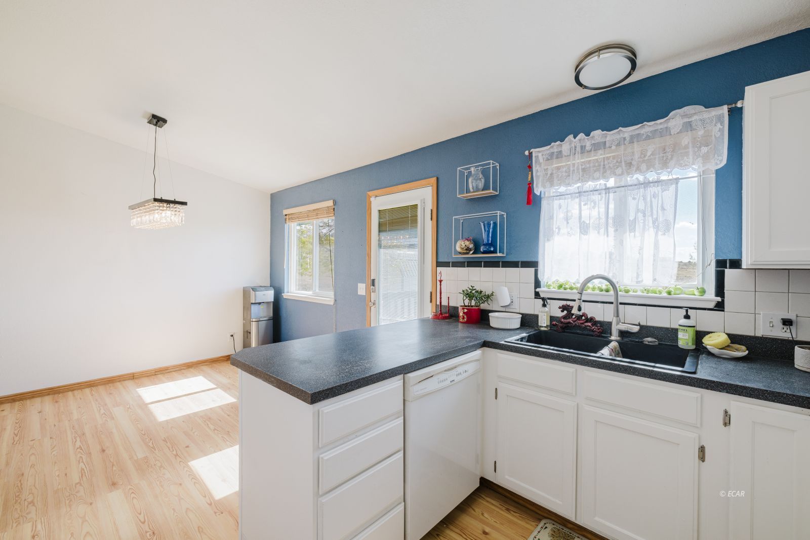 491 Blakeland Drive Property Photo 11