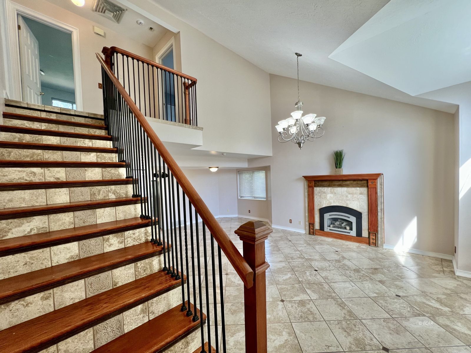 1265 Dotta Drive Property Photo 4