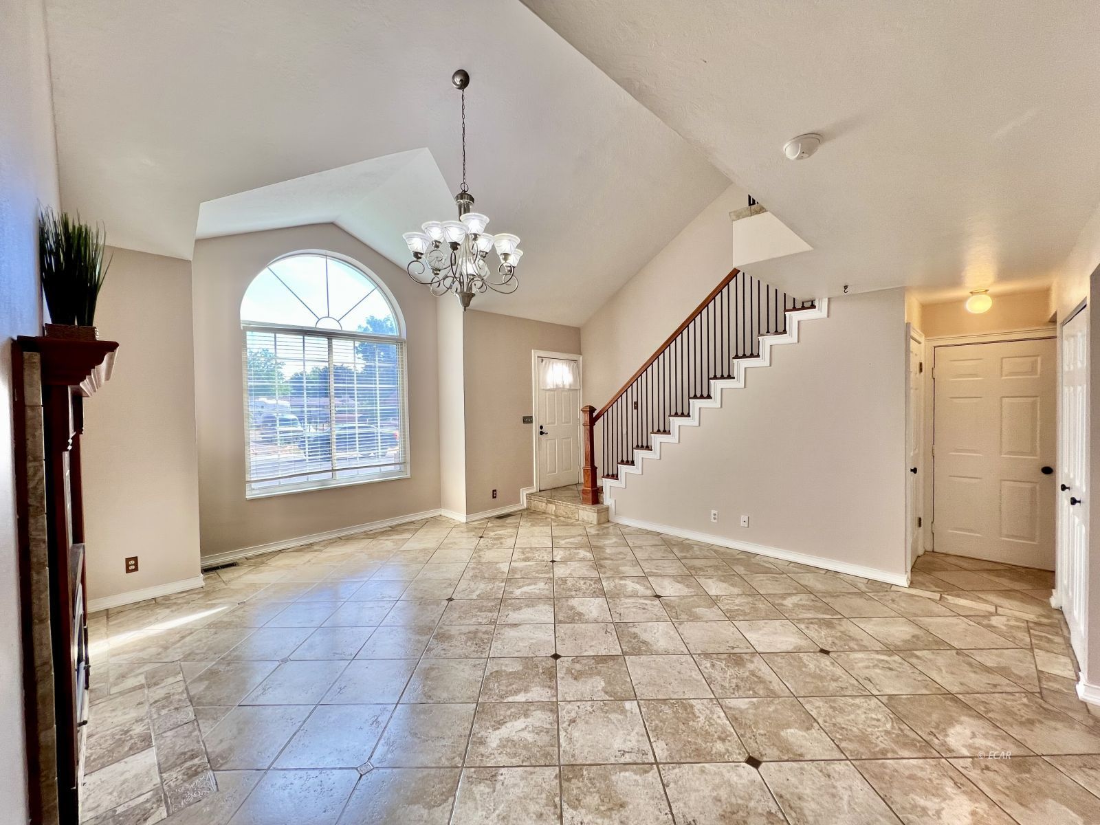 1265 Dotta Drive Property Photo 6