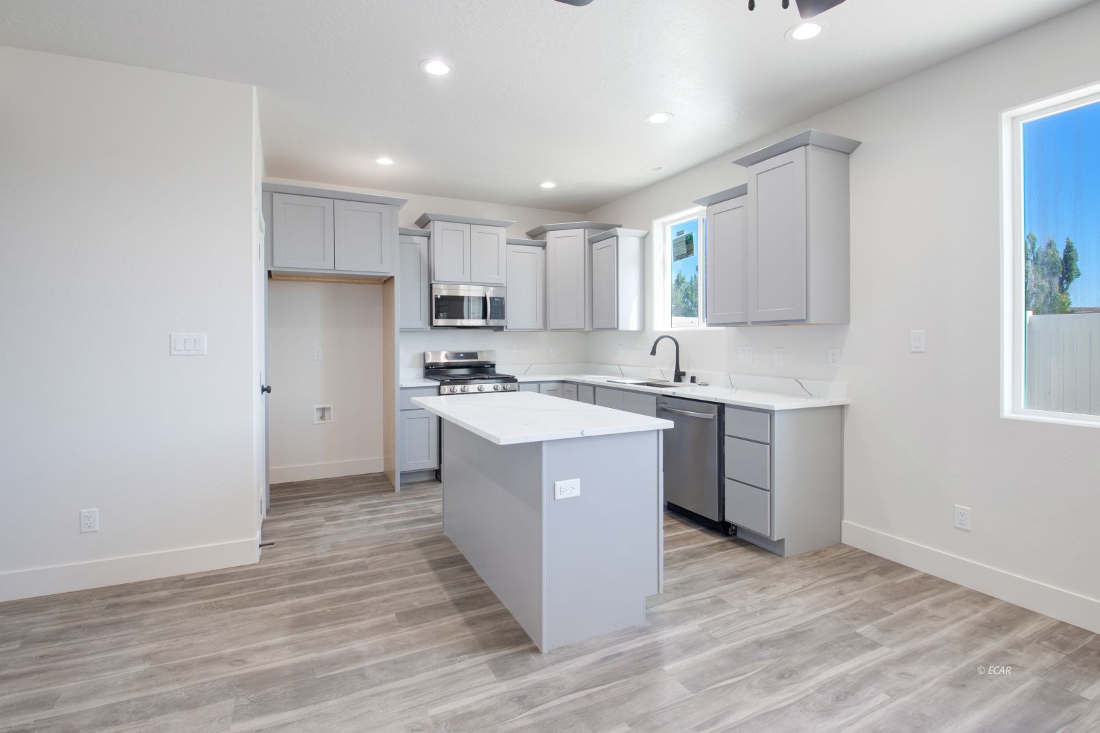 2503 N 5th Street Property Photo 4